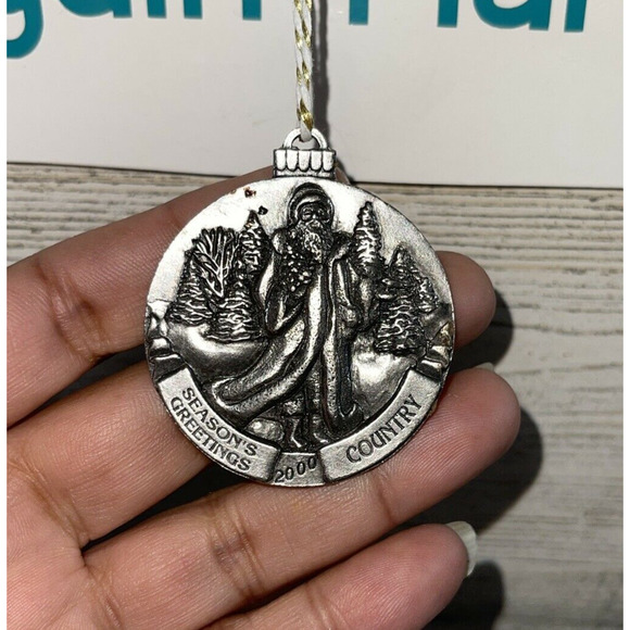 2000 Country Promotional Pewter Christmas Ornament 1.75" Seasons Greetings B#6 - Picture 1 of 5
